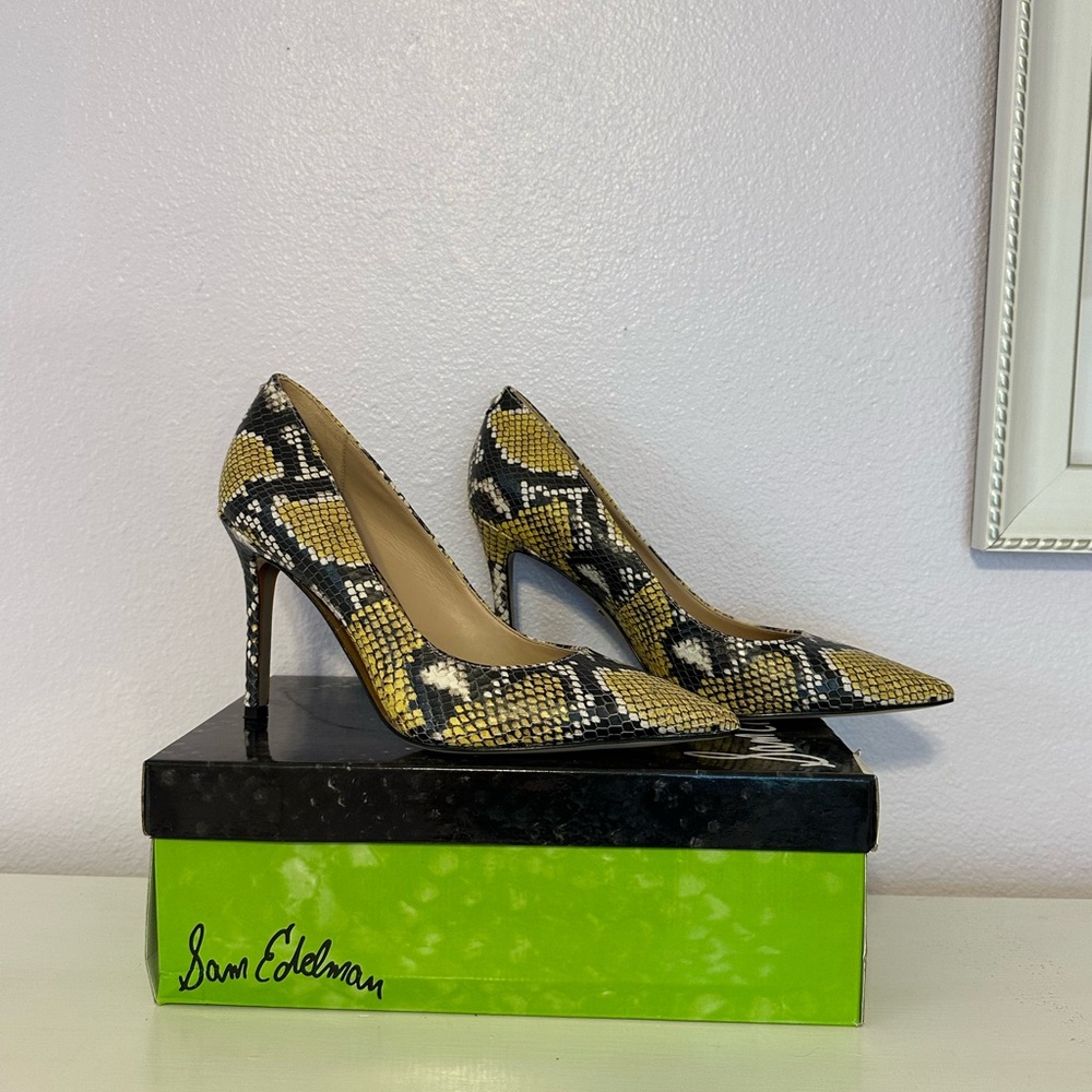 Sam Edelman Black and Yellow Snake Print Heels